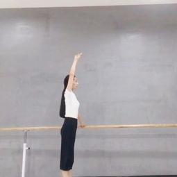 网红舞蹈简单的动作视频,轻松学会简单动作