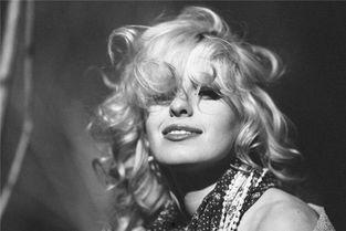 梦见和女明星,我与女明星的奇幻邂逅